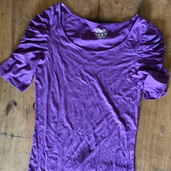 Tee - Picture 1 of 2